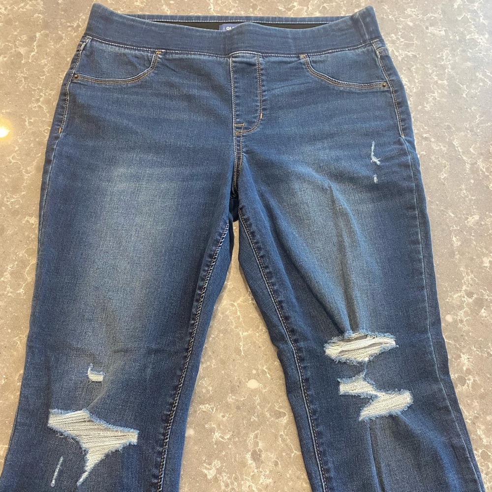 Rockstar Distressed Pull-on jeggings